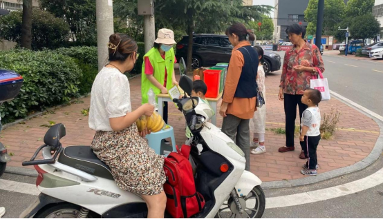 華展貓先生，智能垃圾房，生活垃圾分類收集點(diǎn)，設(shè)備生產(chǎn)廠家