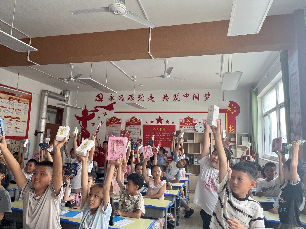 1751858574251989.jpg 萊州校園活動(dòng).JPG